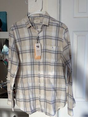 Casual Plaid Button-Down Shirt — Beige & Light Blue